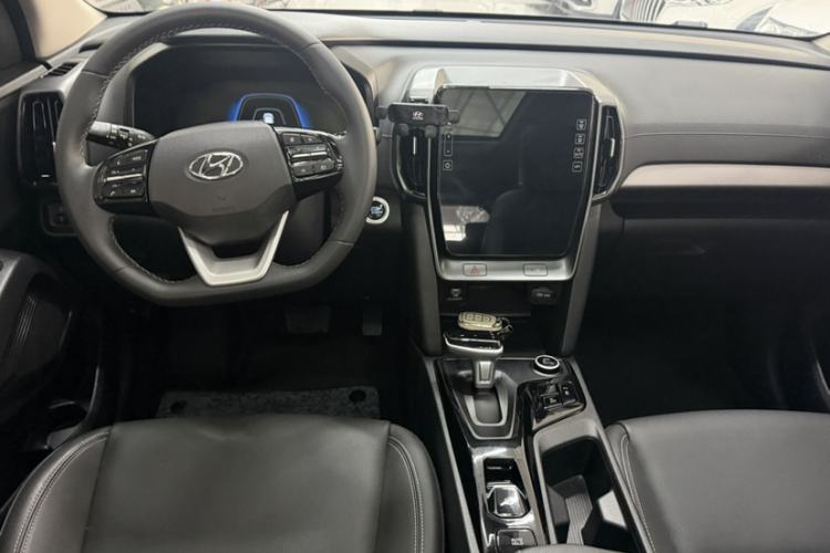 Used Hyundai ix35 2021 2.0L Automatic 2WD GLS Leading Edition Audio And AC Panel