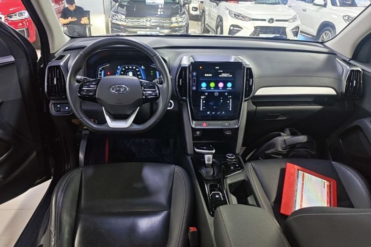 Used Hyundai ix35 2021 2.0L Automatic 2WD GLS Leading Edition Center Console