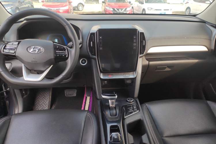 Used Hyundai ix35 2021 2.0L Automatic 2WD GLS Leading Edition Center Console