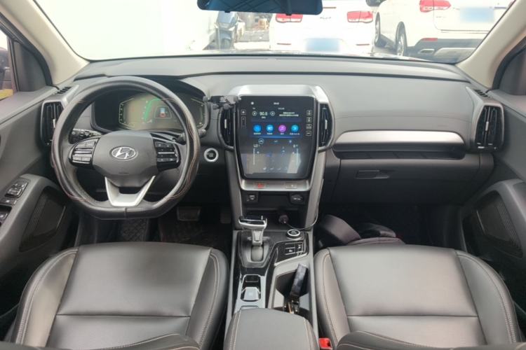 Used Hyundai ix35 2021 2.0L Automatic 2WD GLS Leading Edition Center Console
