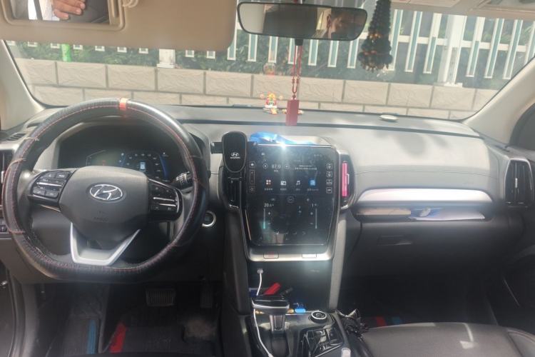 Used Hyundai ix35 2021 2.0L Automatic 2WD GLS Leading Edition Center Console
