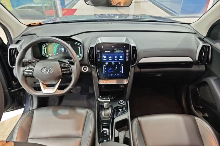 Used Hyundai ix35 2021 2.0L Automatic 2WD GLS Leading Edition Center Console