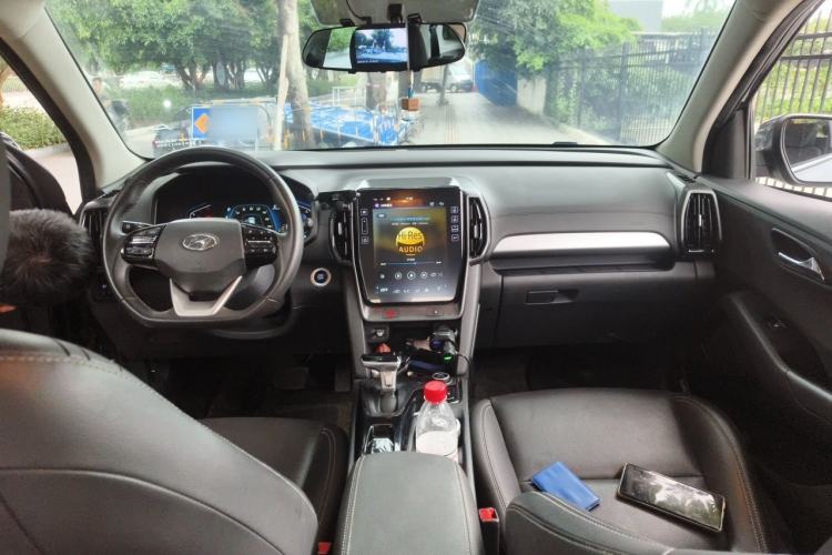 Used Hyundai ix35 2021 2.0L Automatic 2WD GLS Leading Edition Center Console