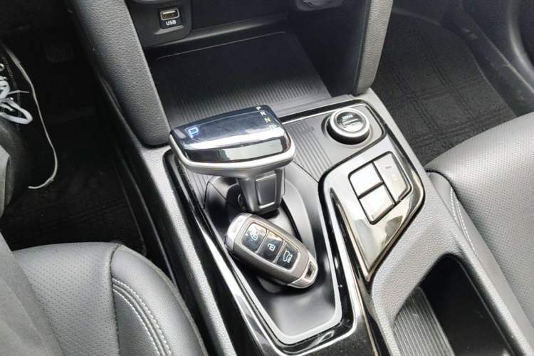 Used Hyundai ix35 2021 2.0L Automatic 2WD GLS Leading Edition Gear Lever