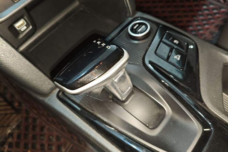 Used Hyundai ix35 2021 2.0L Automatic 2WD GLS Leading Edition Gear Lever