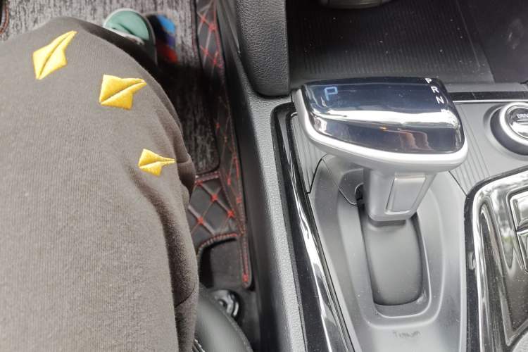 Used Hyundai ix35 2021 2.0L Automatic 2WD GLS Leading Edition Gear Lever