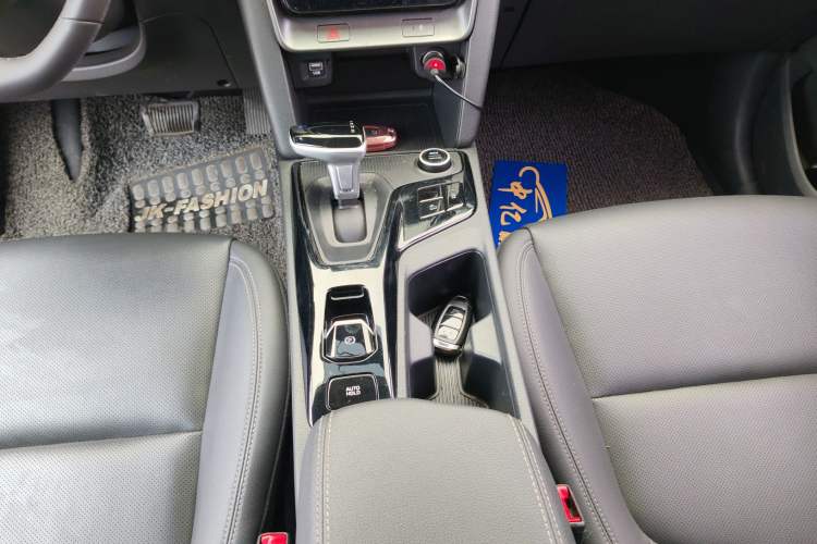 Used Hyundai ix35 2021 240TGDi DCT Two-Wheel-Drive GLS Leading Edition Gear Lever