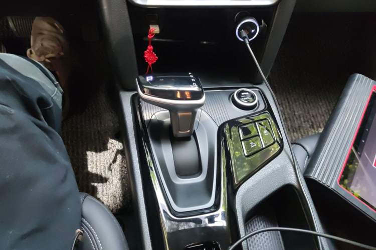 Used Hyundai ix35 2021 2.0L Automatic 2WD GLS Leading Edition Gear Lever