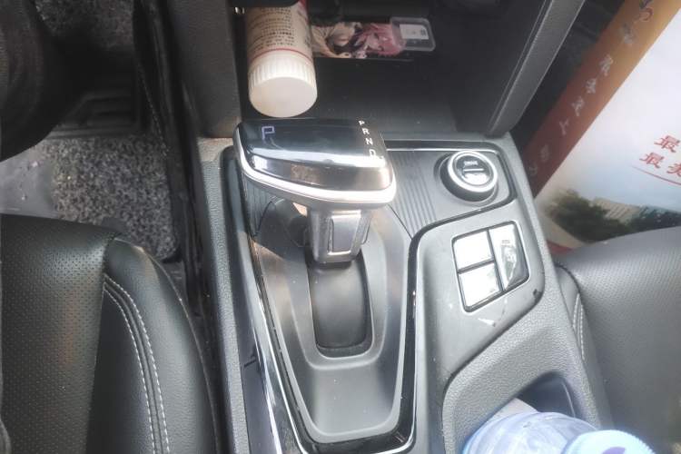 Used Hyundai ix35 2021 2.0L Automatic 2WD GLS Leading Edition Gear Lever