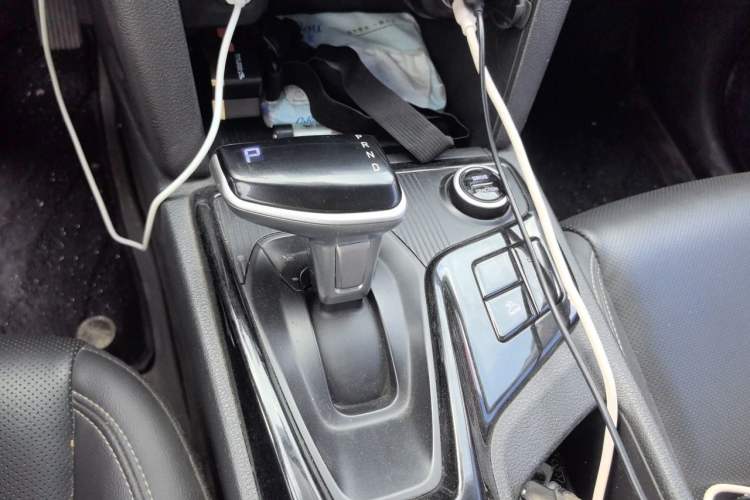 Used Hyundai ix35 2021 240TGDi DCT Two-Wheel-Drive GLS Leading Edition Gear Lever