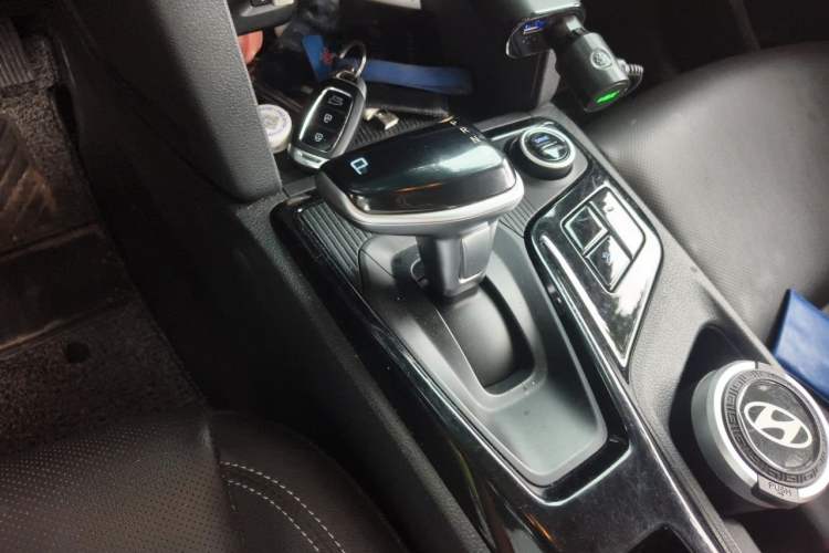 Used Hyundai ix35 2021 2.0L Automatic 2WD GLS Leading Edition Gear Lever