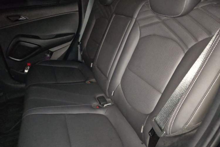 Used Hyundai ix35 2021 240TGDi DCT Two-Wheel Drive TOP Flagship Edition Left Rear Seat