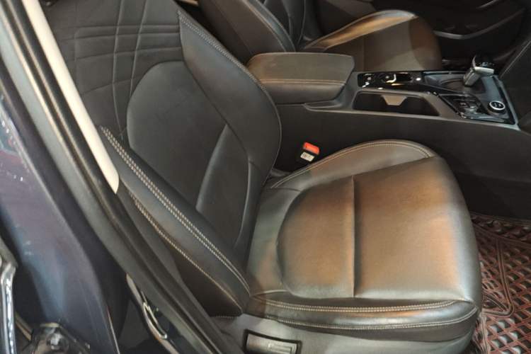 Used Hyundai ix35 2021 2.0L Automatic 2WD GLS Leading Edition Right Front Seat