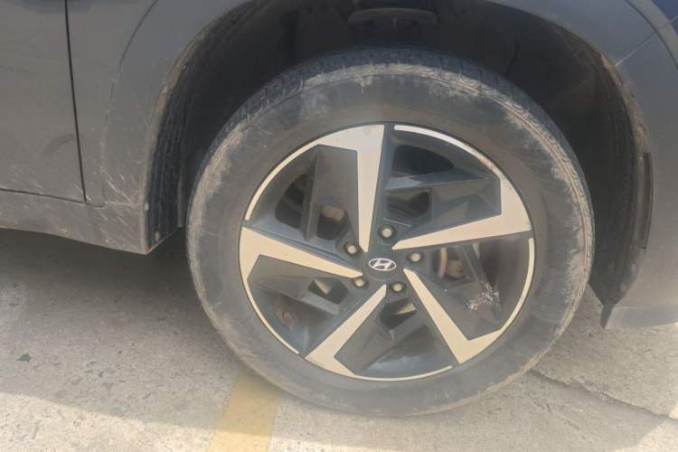 Used Hyundai ix35 2021 2.0L Automatic 2WD GLS Leading Edition Right Front Wheel Hub