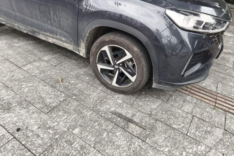 Used Hyundai ix35 2021 2.0L Automatic 2WD GLS Leading Edition Right Front Wheel Hub