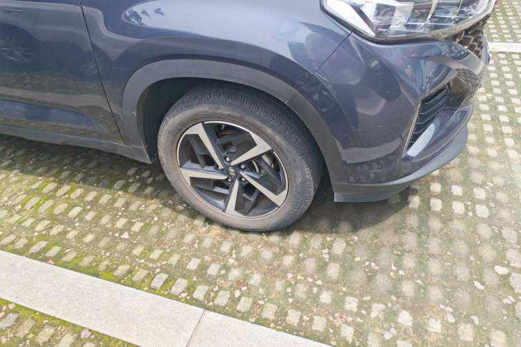 Used Hyundai ix35 2021 2.0L Automatic 2WD GLS Leading Edition Right Front Wheel Hub