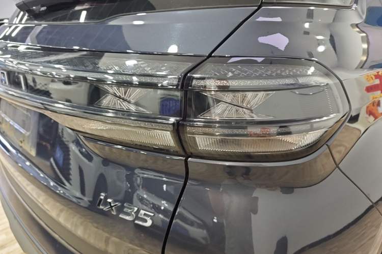 Used Hyundai ix35 2021 2.0L Automatic 2WD GLS Leading Edition Right Rear Taillight