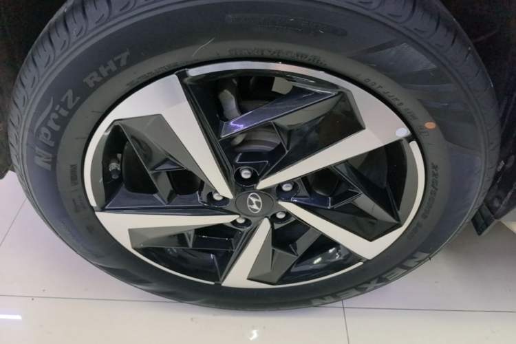 Used Hyundai ix35 2021 240TGDi DCT Two-Wheel-Drive GLS Leading Edition Right Rear Wheel Hub