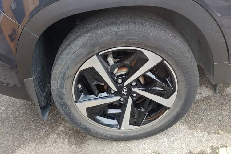 Used Hyundai ix35 2021 2.0L Automatic 2WD GLS Leading Edition Right Rear Wheel Hub