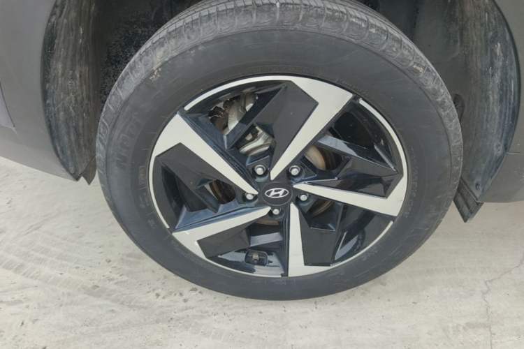 Used Hyundai ix35 2021 2.0L Automatic 2WD GLS Leading Edition Right Rear Wheel Hub