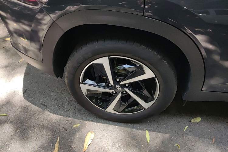 Used Hyundai ix35 2021 2.0L Automatic 2WD GLS Leading Edition Right Rear Wheel Hub
