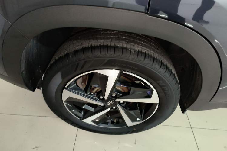 Used Hyundai ix35 2021 2.0L Automatic 2WD GLS Leading Edition Right Rear Wheel Hub