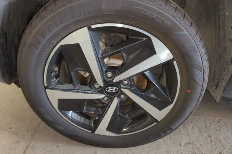 Used Hyundai ix35 2021 2.0L Automatic 2WD GLS Leading Edition Right Rear Wheel Hub