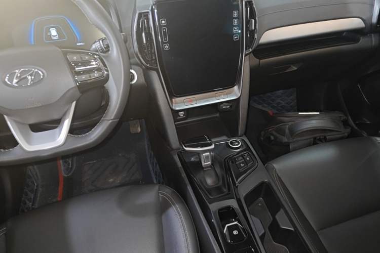 Used Hyundai ix35 2021 2.0L Automatic 2WD GLS Leading Edition Audio And AC Panel