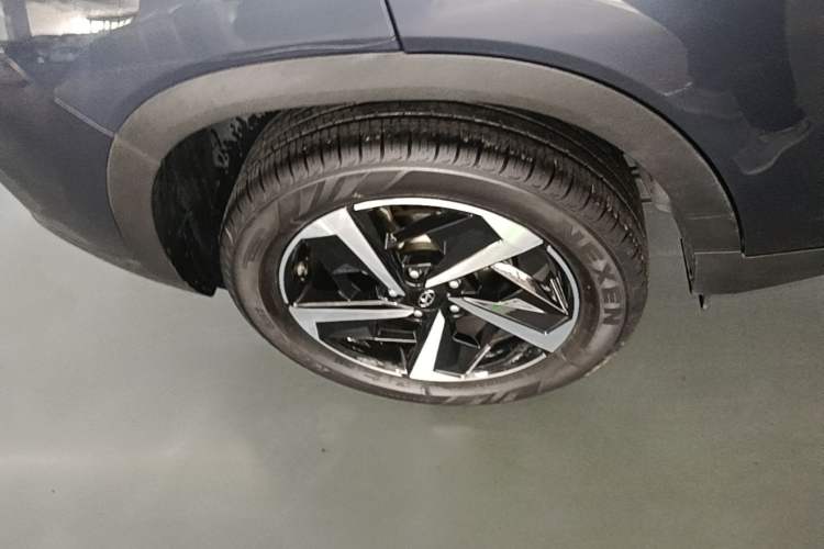 Used Hyundai ix35 2021 2.0L Automatic 2WD GLS Leading Edition Right Rear Wheel Hub