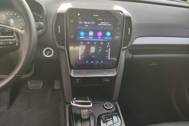 Used Hyundai ix35 2021 2.0L Automatic 2WD GLS Leading Edition Audio And AC Panel