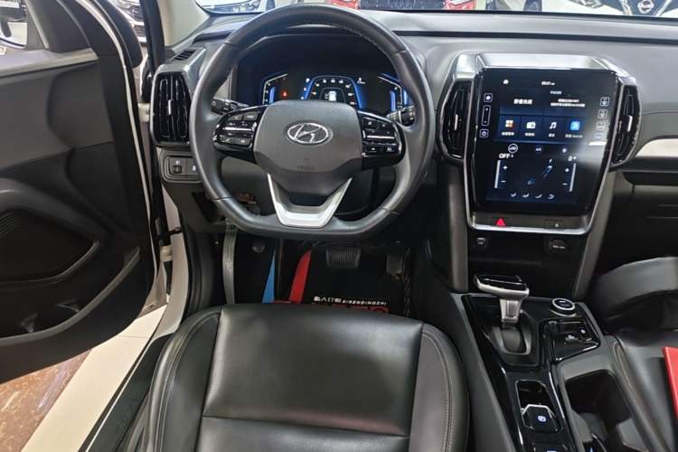 Used Hyundai ix35 2021 2.0L Automatic 2WD GLS Leading Edition Audio And AC Panel