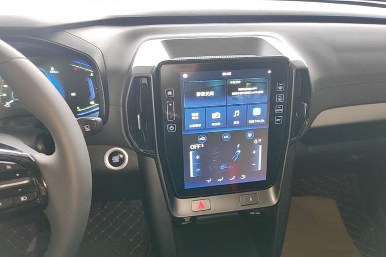Used Hyundai ix35 2021 2.0L Automatic 2WD GLS Leading Edition Audio And AC Panel