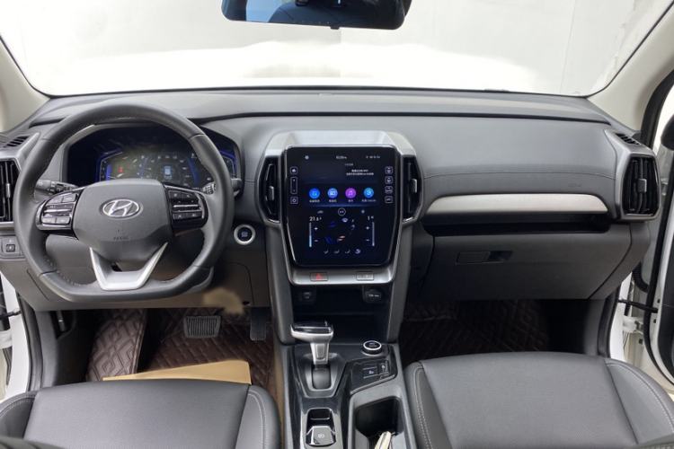 Used Hyundai ix35 2021 2.0L Automatic 2WD GLS Leading Edition Audio And AC Panel