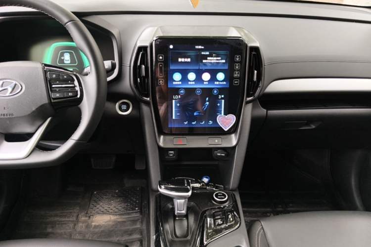 Used Hyundai ix35 2021 2.0L Automatic 2WD GLS Leading Edition Audio And AC Panel