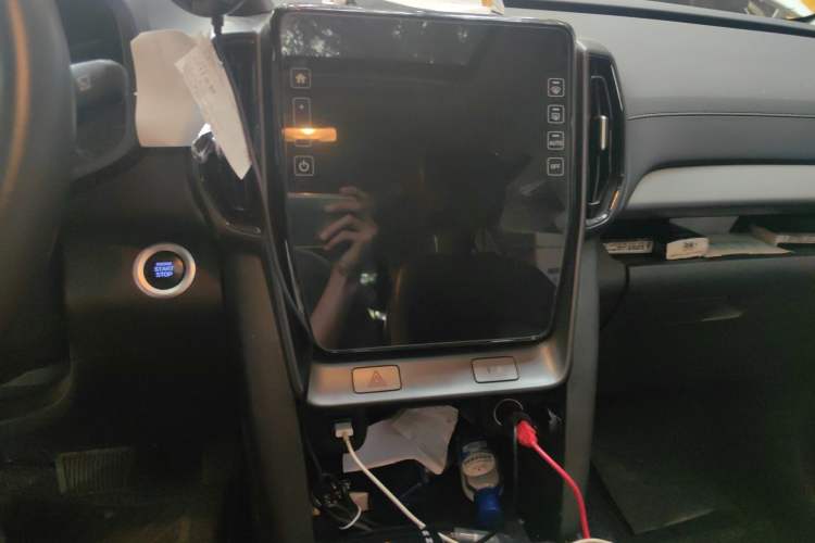 Used Hyundai ix35 2021 2.0L Automatic 2WD GLS Leading Edition Audio And AC Panel