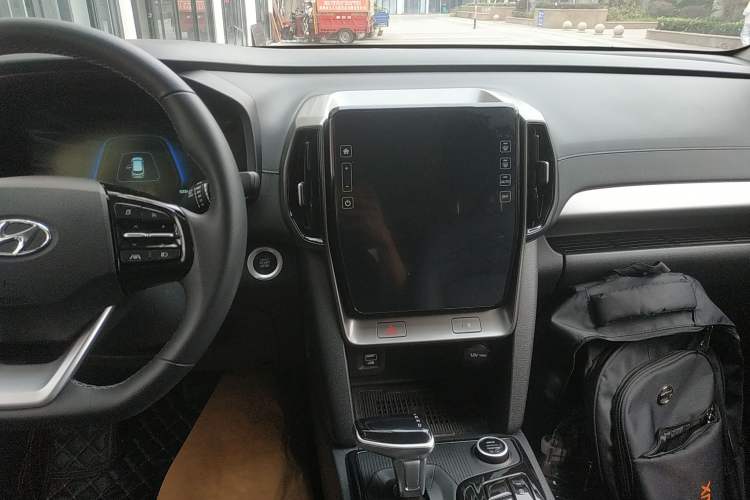 Used Hyundai ix35 2021 2.0L Automatic 2WD GLS Leading Edition Audio And AC Panel