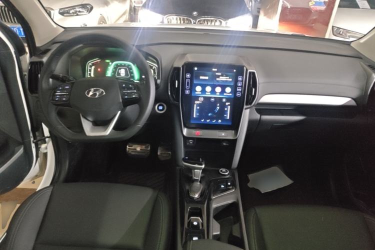 Used Hyundai ix35 2021 2.0L Automatic 2WD GLS Leading Edition Center Console