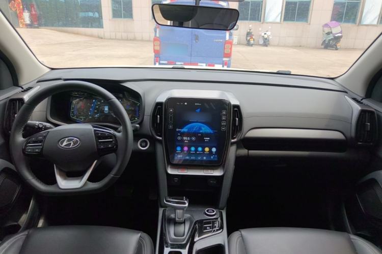 Used Hyundai ix35 2021 2.0L Automatic 2WD GLS Leading Edition Center Console