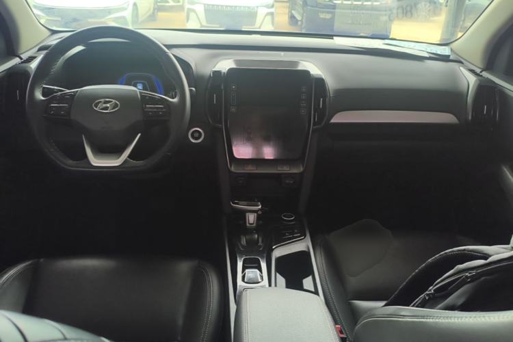 Used Hyundai ix35 2021 2.0L Automatic 2WD GLS Leading Edition Center Console