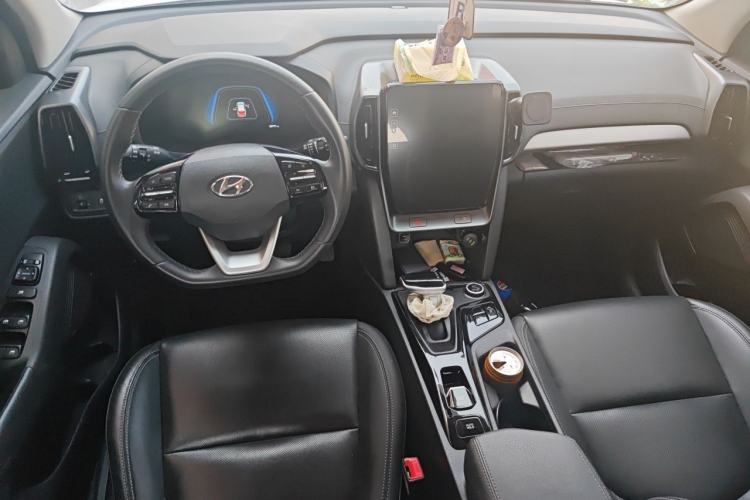 Used Hyundai ix35 2021 2.0L Automatic 2WD GLS Leading Edition Center Console