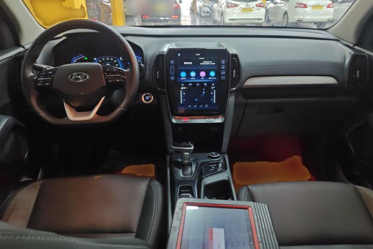 Used Hyundai ix35 2021 2.0L Automatic 2WD GLS Leading Edition Center Console