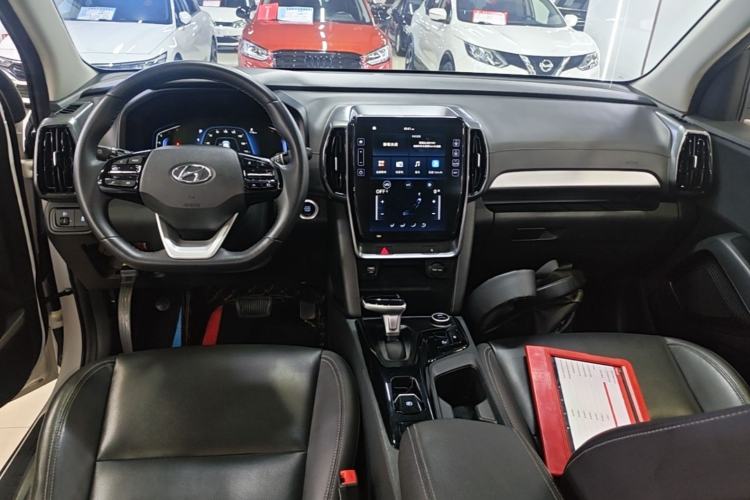 Used Hyundai ix35 2021 2.0L Automatic 2WD GLS Leading Edition Center Console