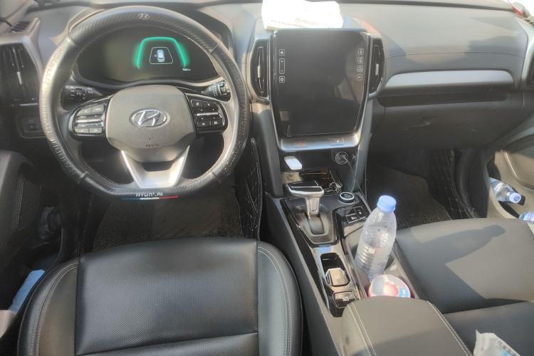 Used Hyundai ix35 2021 2.0L Automatic 2WD GLS Leading Edition Center Console