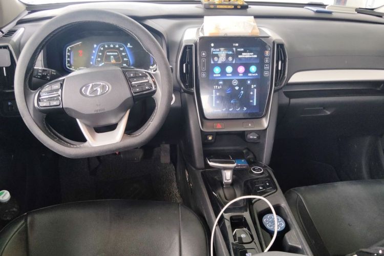 Used Hyundai ix35 2021 2.0L Automatic 2WD GLS Leading Edition Center Console
