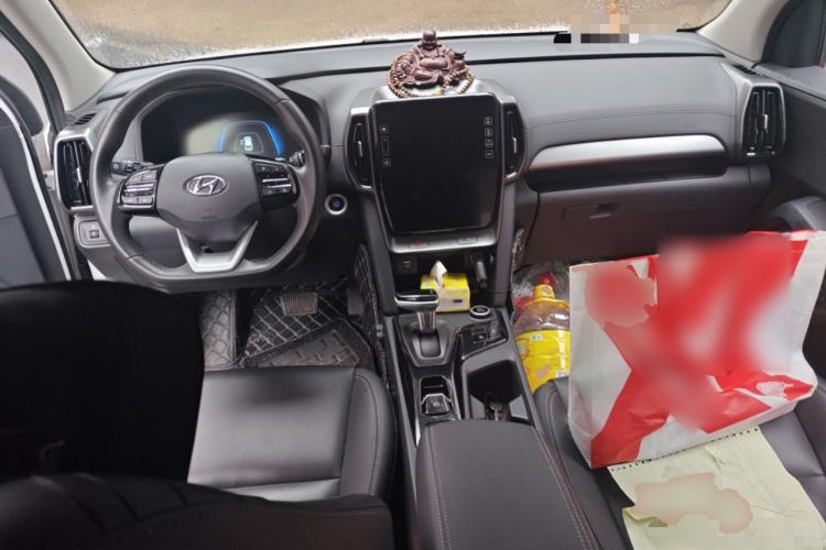 Used Hyundai ix35 2021 2.0L Automatic 2WD GLS Leading Edition Center Console