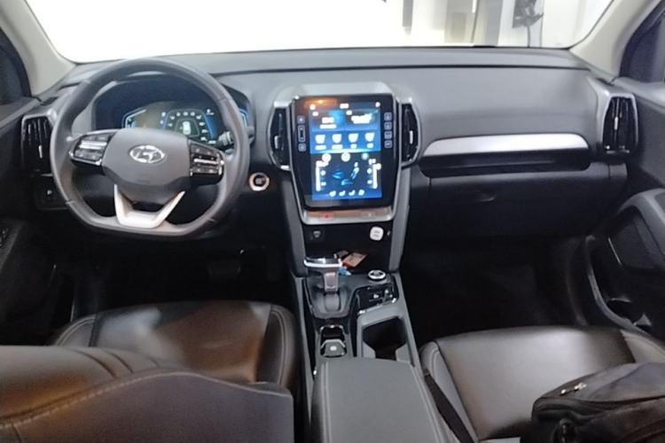 Used Hyundai ix35 2021 2.0L Automatic 2WD GLS Leading Edition Center Console
