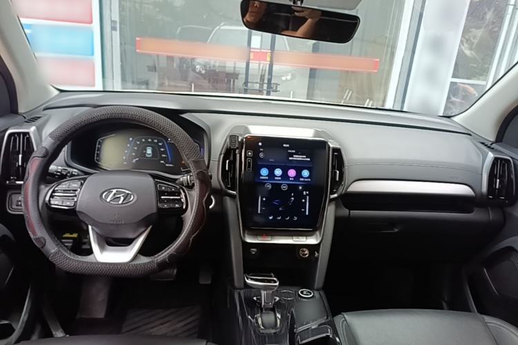 Used Hyundai ix35 2021 2.0L Automatic 2WD GLS Leading Edition Center Console