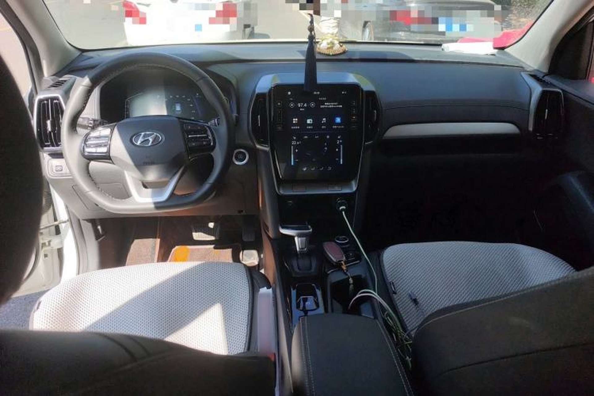 Used Hyundai ix35 2021 2.0L Automatic 2WD GLS Leading Edition Center Console