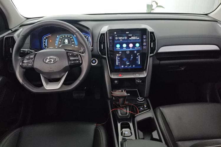Used Hyundai ix35 2021 2.0L Automatic 2WD GLS Leading Edition Center Console