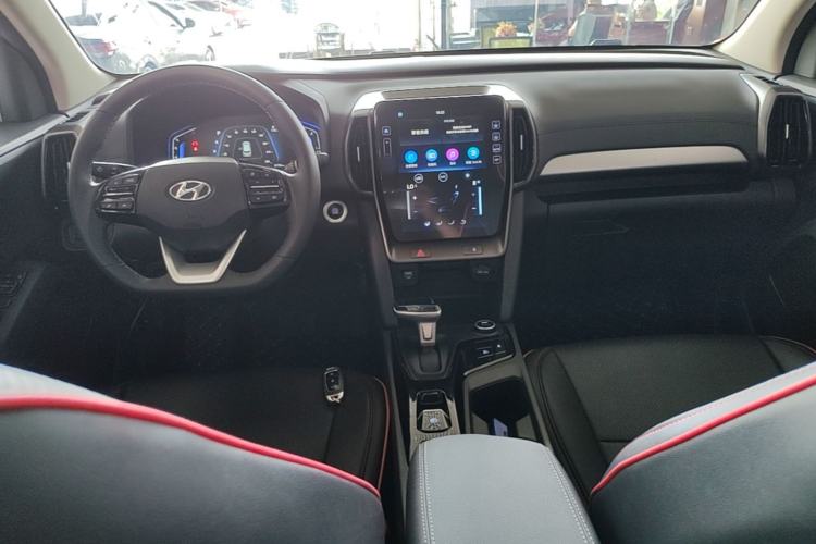 Used Hyundai ix35 2021 2.0L Automatic 2WD GLS Leading Edition Center Console